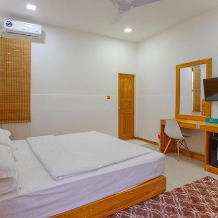 Alaika Maafushi Hotel Екстериор снимка