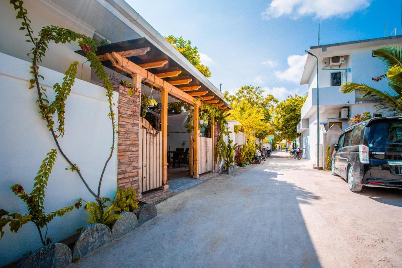 Alaika Maafushi Hotel Екстериор снимка